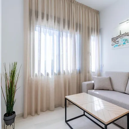 Apartamentos Fibes Garden Sevilla Buitenkant foto